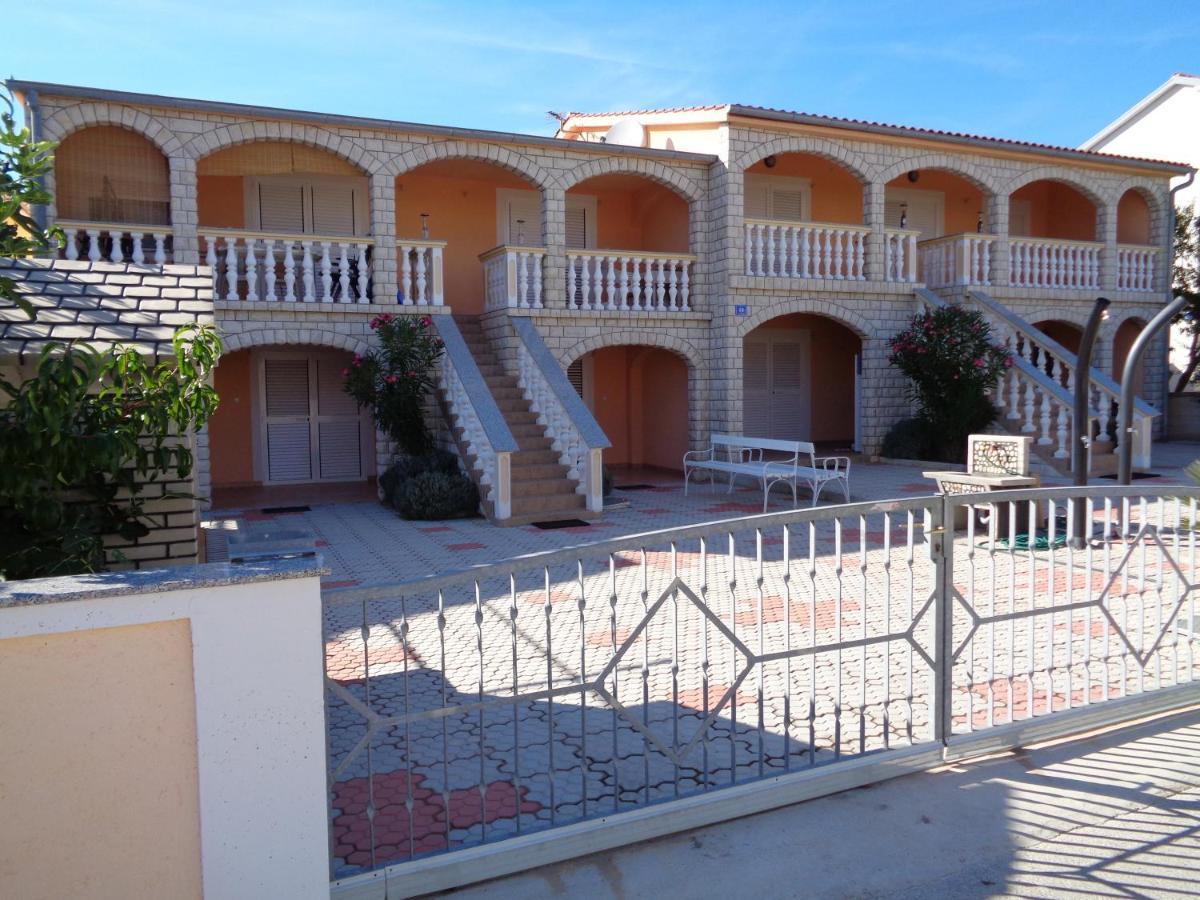 Apartman Kristo فير المظهر الخارجي الصورة